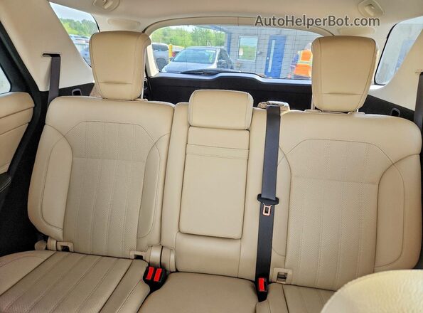 4JGDA5HB2JB069341 2018 MERCEDES-BENZ GLE White Vista de los asientos traseros