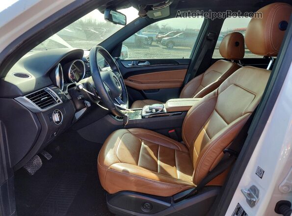 4JGDA5HB6HA817606 2017 MERCEDES-BENZ GLE Белый Вид салона спереди