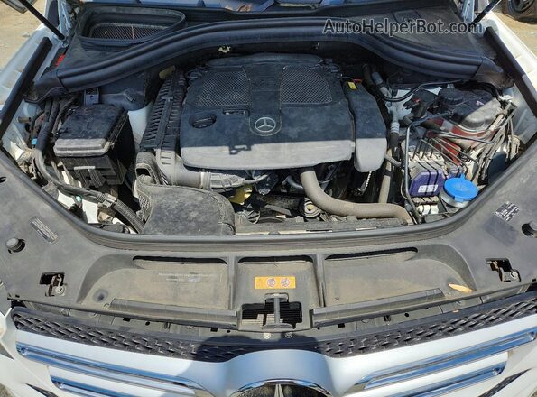 4JGDA5HB7HA876860 2017 MERCEDES-BENZ GLE White Widok komory silnika
