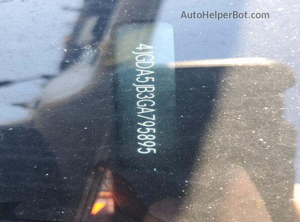 4JGDA5JB3GA795895 2016 MERCEDES-BENZ GLE Silver Widok wnętrza 360 stopni