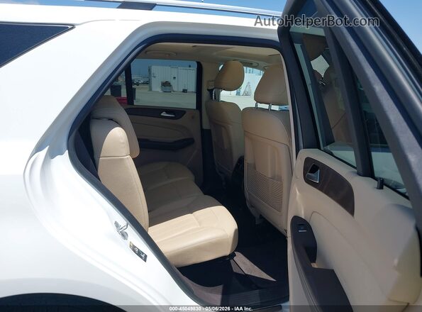 4JGDA5JB3HA840660 2017 MERCEDES-BENZ GLE 350 White Widok naklejki z numerem VIN