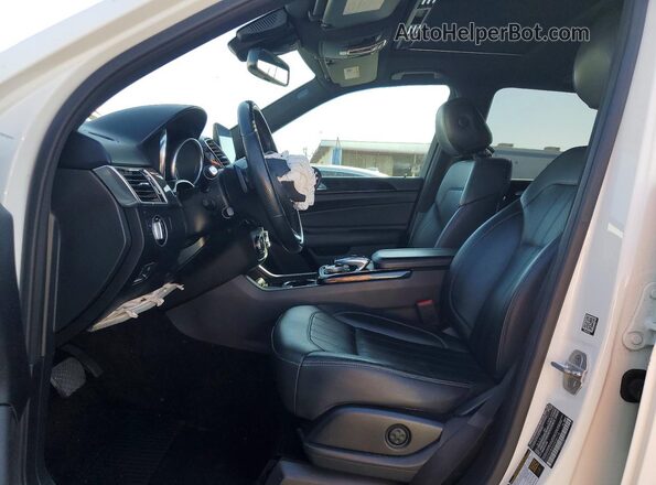 4JGDA5JB4HA936118 2017 MERCEDES-BENZ GLE Белый Вид салона спереди
