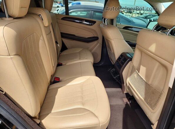 4JGDA5JB7GA684900 2016 MERCEDES-BENZ GLE Black Вид задньої частини салону