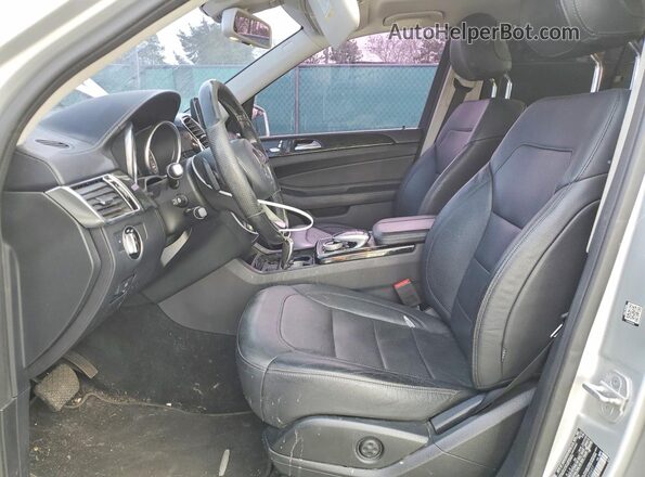 4JGDA6DB5HA935657 2017 MERCEDES-BENZ GLE Серебряный Вид салона спереди