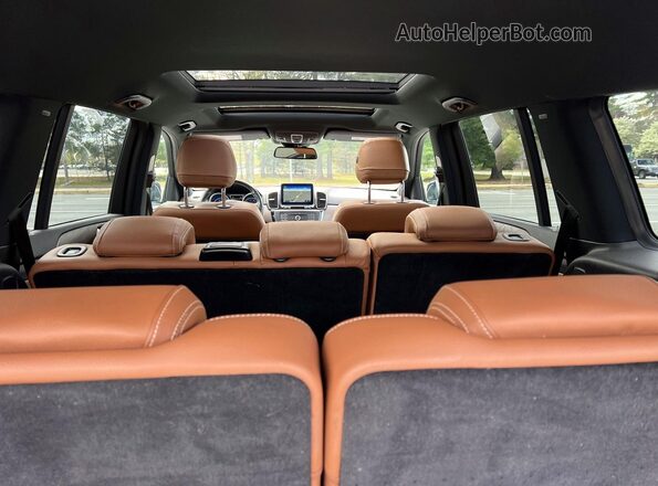 4JGDF6EE1KB235193 2019 MERCEDES-BENZ GLS Blue Вид щитка приладів