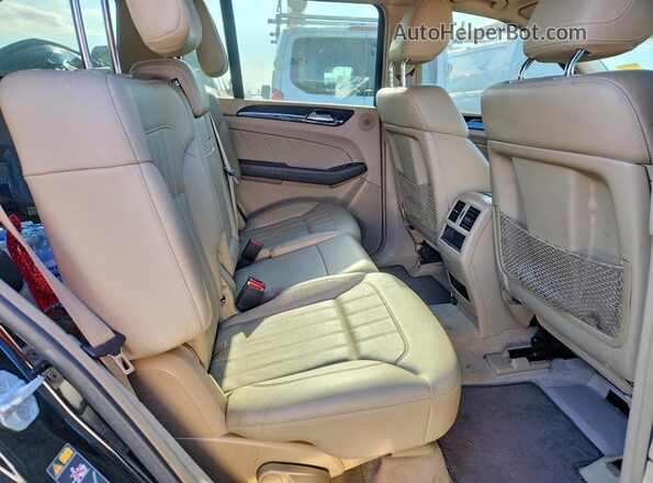 4JGDF6EE4GA644446 2016 MERCEDES-BENZ GL-CLASS Black Vista interior trasera