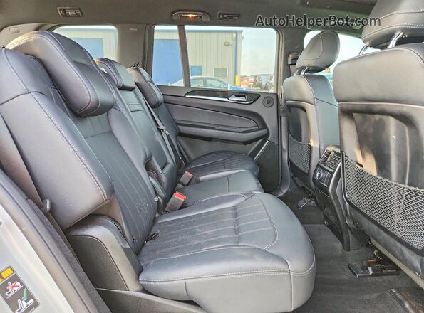 4JGDF6EE7KB197775 2019 MERCEDES-BENZ GLS Silver Вид задньої частини салону