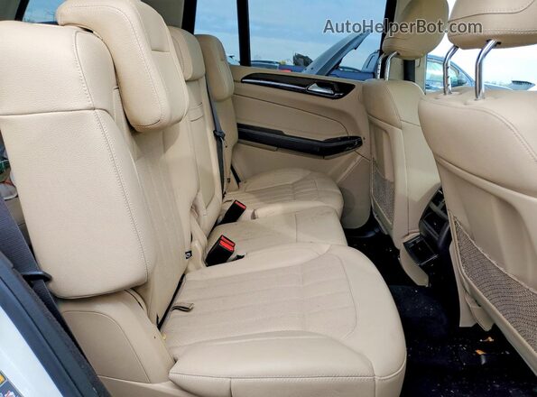 4JGDF6EEXJB024976 2018 MERCEDES-BENZ GLS White Widok wnętrza z tyłu