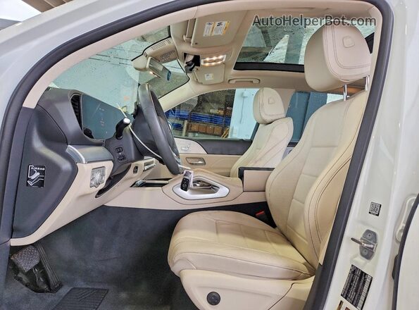4JGFB4KB3LA074937 2020 MERCEDES-BENZ GLE White Вид салону спереду
