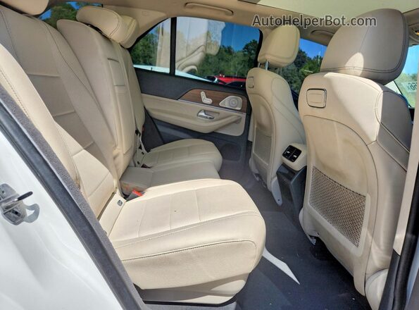 4JGFB4KE3LA079677 2020 MERCEDES-BENZ GLE White Widok wnętrza z tyłu