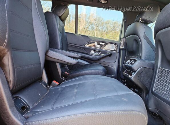4JGFF5KEXRB155831 2024 MERCEDES-BENZ GLS Черный Вид задней части салона