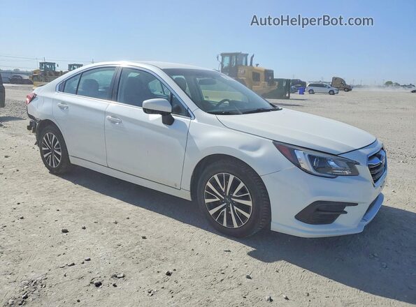 4S3BNAC66J3012833 2018 SUBARU LEGACY White Przód prawy
