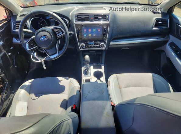 4S3BNAN66J3022677 2018 SUBARU LEGACY Серый Вид панели приборов