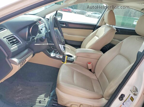4S3BNAN67H3023735 2017 SUBARU LEGACY Белый Вид салона спереди