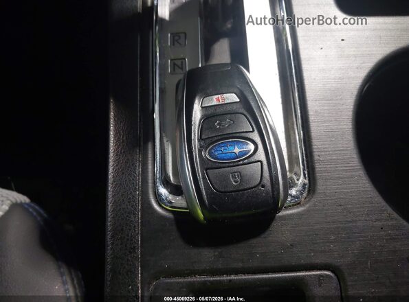 4S3BNAS61H3028305 2017 SUBARU LEGACY Серый Вид панели приборов