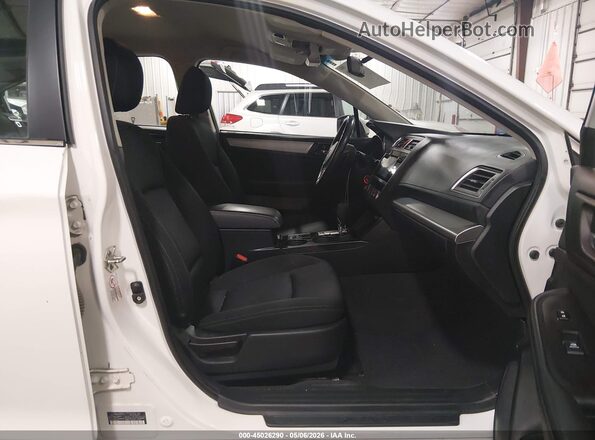 4S3BNBF62G3021734 2016 SUBARU LEGACY Белый Вид салона спереди