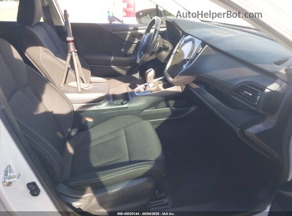 4S3BWAF67M3020758 2021 SUBARU LEGACY White Widok wnętrza z przodu