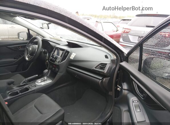 4S3GKAB63N3601375 2022 SUBARU IMPREZA Черный Вид салона спереди