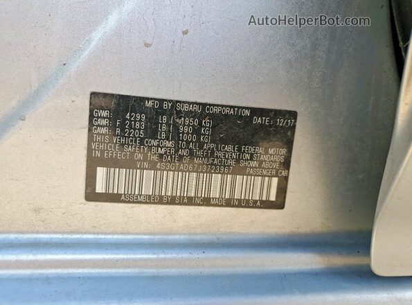 4S3GTAD67J3723967 2018 SUBARU IMPREZA Серебряный Вид подкапотного пространства