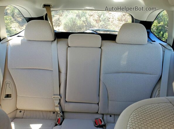 4S4BSAAC9J3387953 2018 SUBARU OUTBACK Green Widok tylnych siedzeń