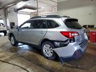 2018 Subaru Outback 2.5i Premium Silver vin: 4S4BSAFC2J3204384