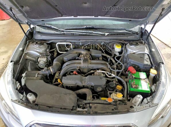 4S4BSAFC2J3204384 2018 SUBARU OUTBACK Silver Widok komory silnika