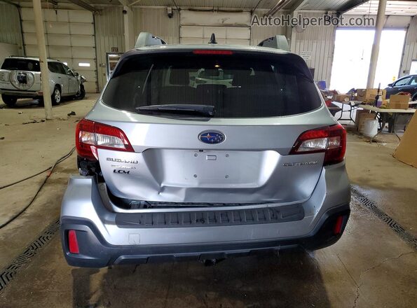 4S4BSAFC2J3204384 2018 SUBARU OUTBACK Silver Widok z tyłu
