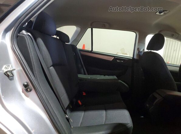 4S4BSAFC2J3204384 2018 SUBARU OUTBACK Silver Widok wnętrza z tyłu