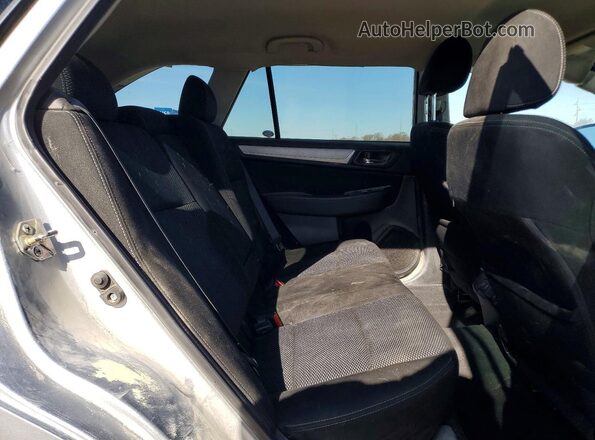 4S4BSAFC4K3253930 2019 SUBARU OUTBACK Silver Widok wnętrza z tyłu