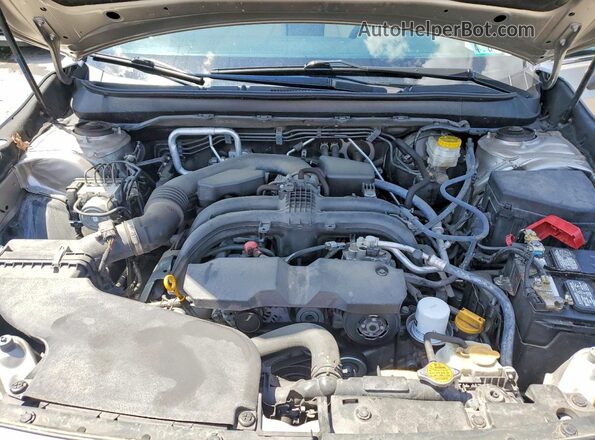 4S4BSAFC4K3304164 2019 SUBARU OUTBACK Silver Widok wnętrza z tyłu