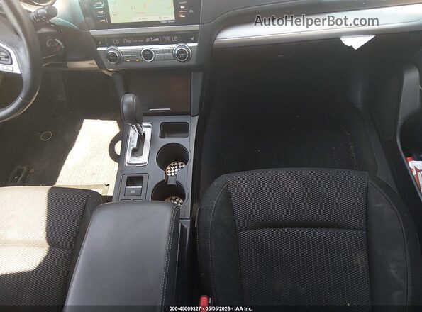 4S4BSAHC3H3234713 2017 SUBARU OUTBACK Pewter Вид салона спереди