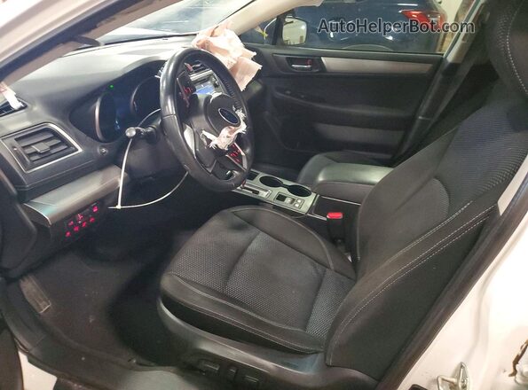 4S4BSAHC6J3217765 2018 SUBARU OUTBACK White Widok wnętrza z przodu