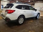 2018 Subaru Outback 2.5i Premium White vin: 4S4BSAHC6J3217765