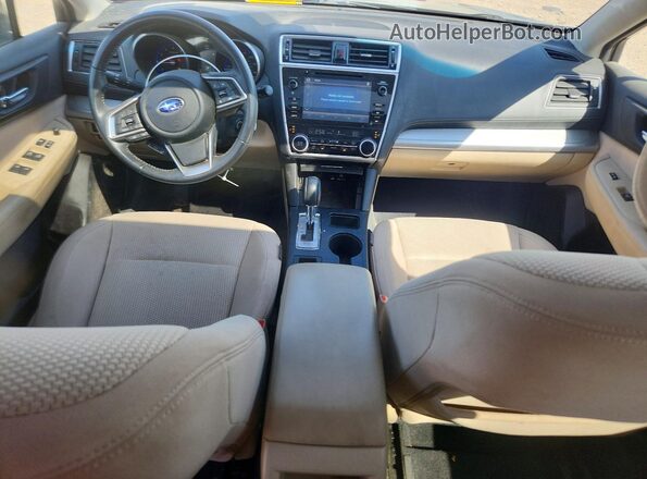 4S4BSAHC9K3215221 2019 SUBARU OUTBACK Зеленый Вид панели приборов