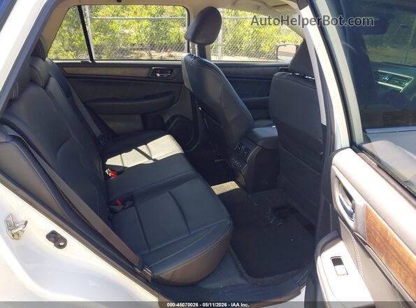 4S4BSAJC3K3326857 2019 SUBARU OUTBACK White VIN կոդի պիտակի տեսք