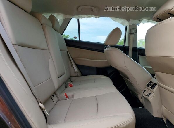 4S4BSAJC4K3290743 2019 SUBARU OUTBACK Коричневый Вид задней части салона