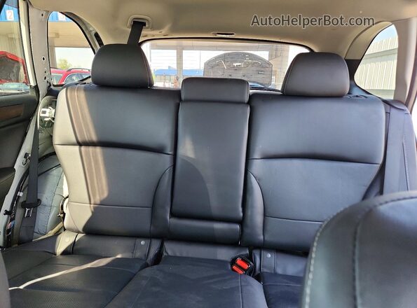 4S4BSAJC6K3384381 2019 SUBARU OUTBACK Белый Вид задних сидений