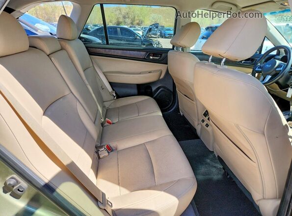 4S4BSAJC8G3267702 2016 SUBARU OUTBACK Зеленый Вид задней части салона