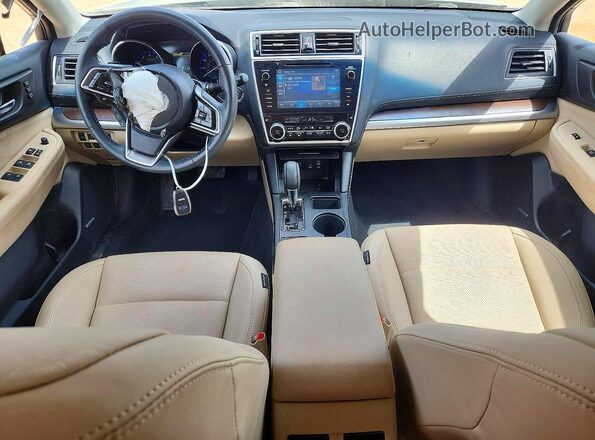 4S4BSAKC1J3359045 2018 SUBARU OUTBACK Зеленый Вид панели приборов