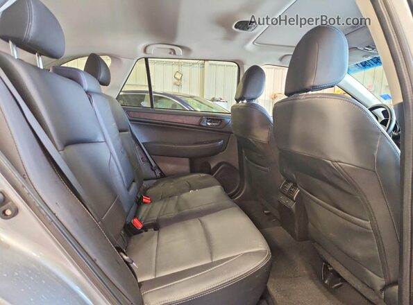 4S4BSAKC2H3414953 2017 SUBARU OUTBACK Серебряный Вид задних сидений