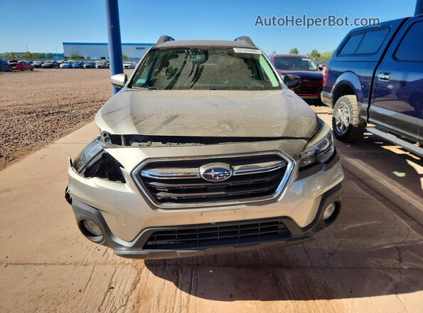 4S4BSANC6J3314937 2018 SUBARU OUTBACK Gold Widok z przodu