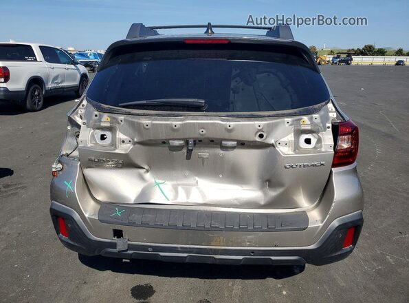 4S4BSANC9J3342232 2018 SUBARU OUTBACK Серебряный Вид сзади
