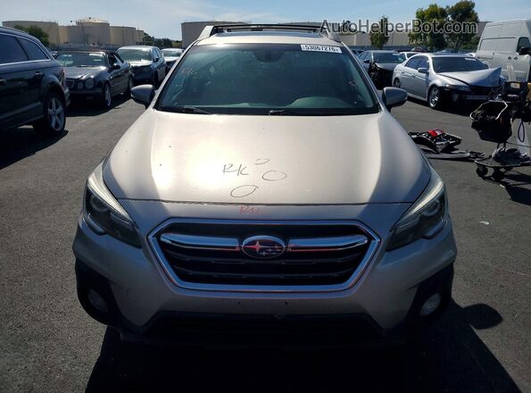 4S4BSANC9J3342232 2018 SUBARU OUTBACK Серебряный Вид спереди
