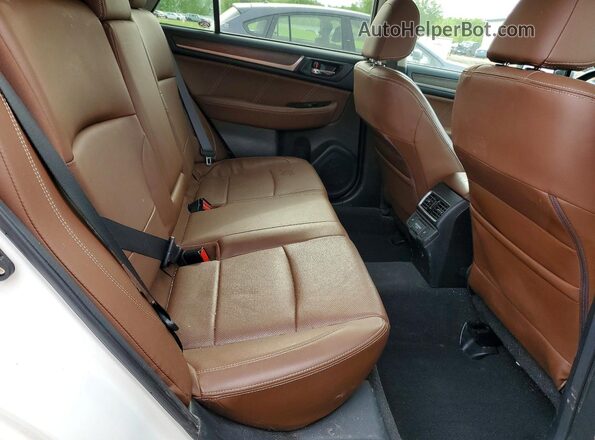 4S4BSATC7J3280946 2018 SUBARU OUTBACK Белый Вид задней части салона