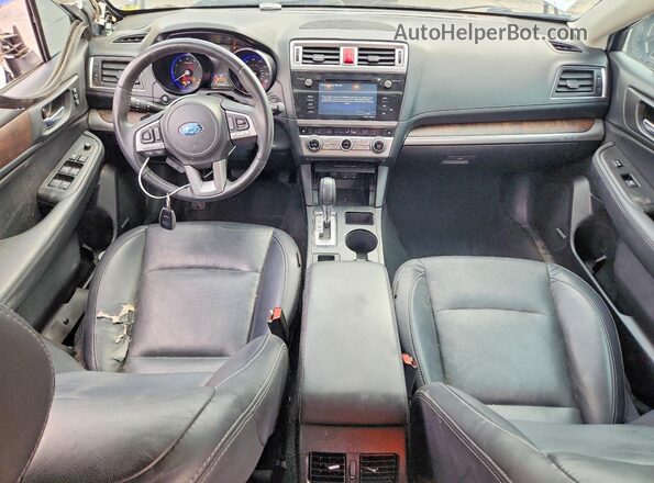 4S4BSENC4H3388360 2017 SUBARU OUTBACK Серебряный Вид панели приборов