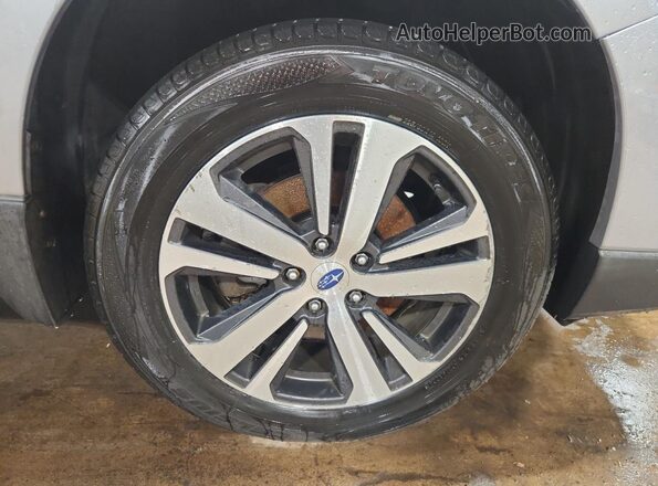 4S4BSENC9J3220140 2018 SUBARU OUTBACK Серебряный 