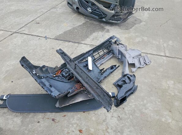 4S4BTAFC4R3249545 2024 SUBARU OUTBACK Gray Widok komory silnika