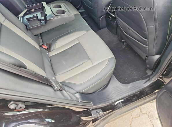 4S4BTAJC7P3133812 2023 SUBARU OUTBACK Black Widok wnętrza z tyłu