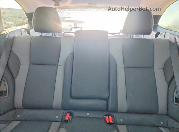 4S4BTALC9R3144245 2024 SUBARU OUTBACK Green Widok tylnych siedzeń