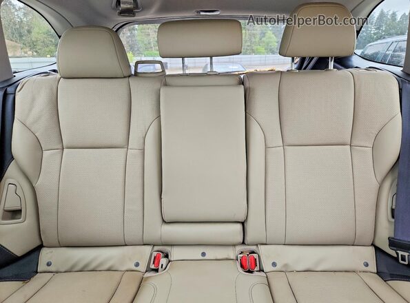 4S4BTANC3N3196168 2022 SUBARU OUTBACK Белый Вид задних сидений